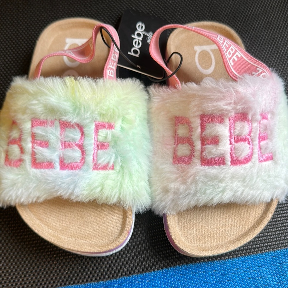 BEBE GIRLS TODDLER RAINBOW FUR SANDALS: NWT: SZ 8